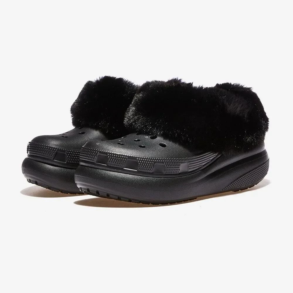 NWOT CROCS FUREVER CRUSH Black Fur-Lined Clogs 10M 12W